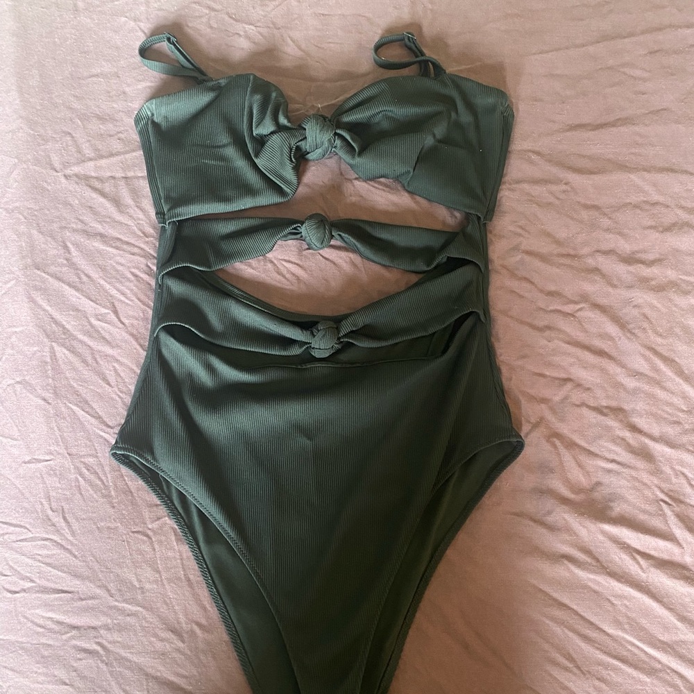 AE xl long swimsuit